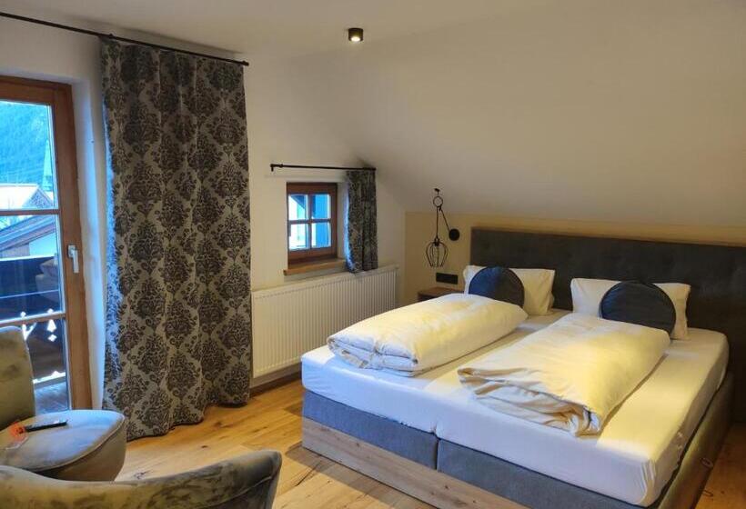 バルコニー付きスタンダードルーム, Post Garni