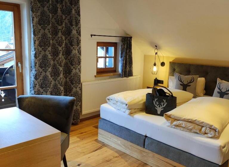 バルコニー付きスタンダードルーム, Post Garni