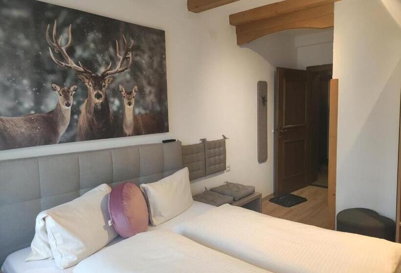 ベーシックルーム, Post Garni