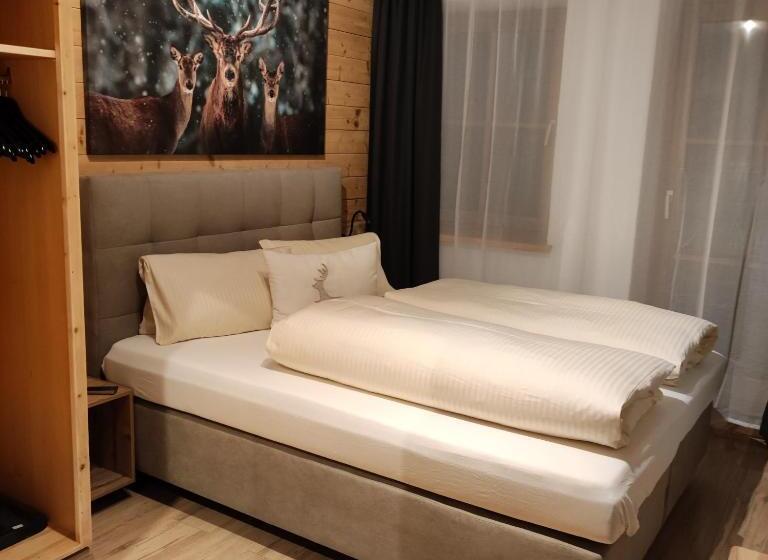 ベーシックルーム, Post Garni