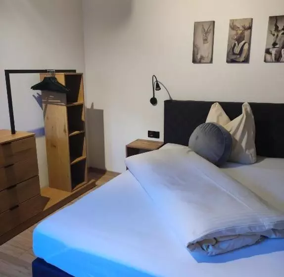 Habitación Estàndard Individual, Post Garni