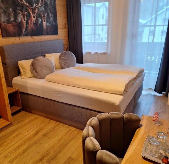 ベーシックルーム, Post Garni