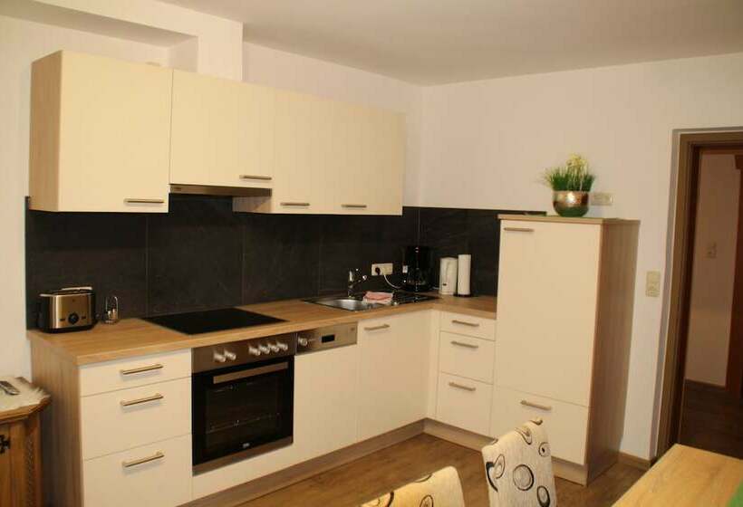 شقة غرفتين, Landhaus Zeller