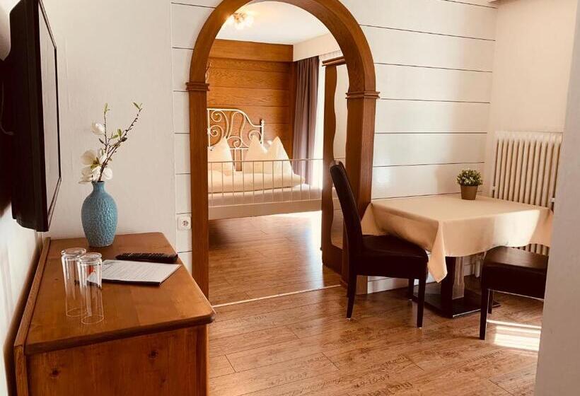 バルコニー付きスタンダードトリプルルーム, Pension Jagerhof Sommercard Inkl 5 Min Zum Hochzeiger