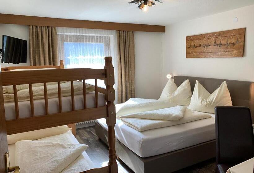 ファミリールーム, Pension Jagerhof Sommercard Inkl 5 Min Zum Hochzeiger