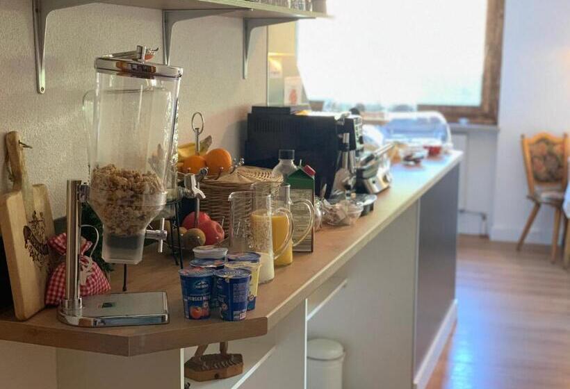 ファミリールーム, Pension Jagerhof Sommercard Inkl 5 Min Zum Hochzeiger