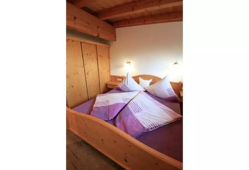 ２ベッドルームのコンフォートアパートメント, Pension Tannenhof