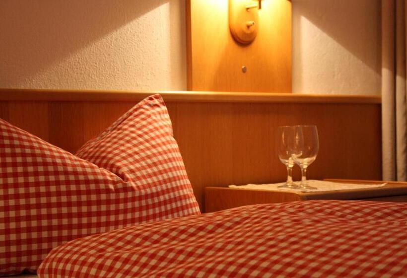 标准间带阳台, Landhotel Wolf