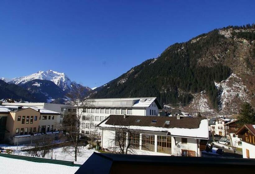 Номер Комфорт, Posthotel Mayrhofen