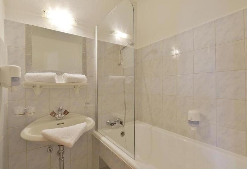 Номер Стандарт Трехместный, Posthotel Mayrhofen