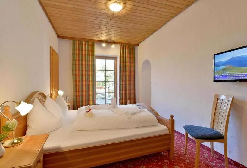 バルコニー付きスタンダードルーム, Posthotel Mayrhofen