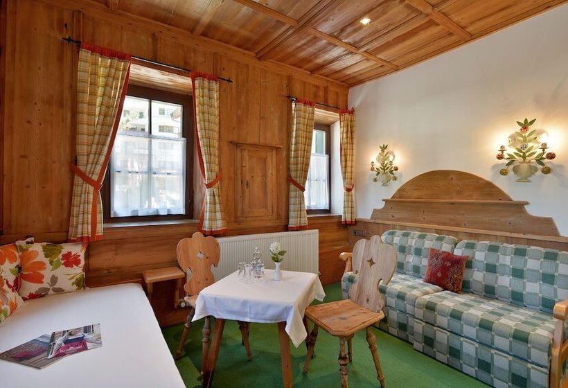 Семейные Апартаменты, Posthotel Mayrhofen