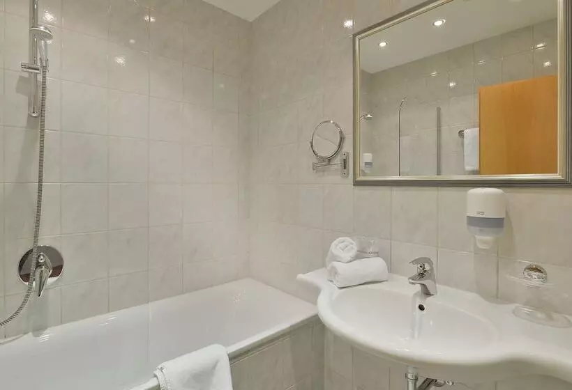 スタンダード４人部屋, Posthotel Mayrhofen