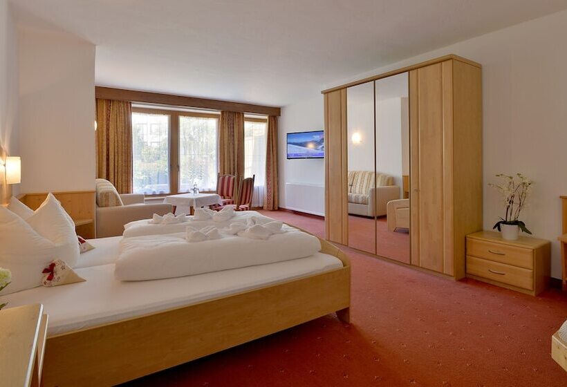 Четырехместный Номер Стандарт, Posthotel Mayrhofen