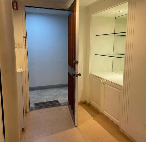 Family Room, Classica 1