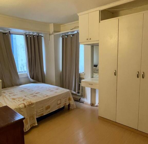 Family Room, Classica 1