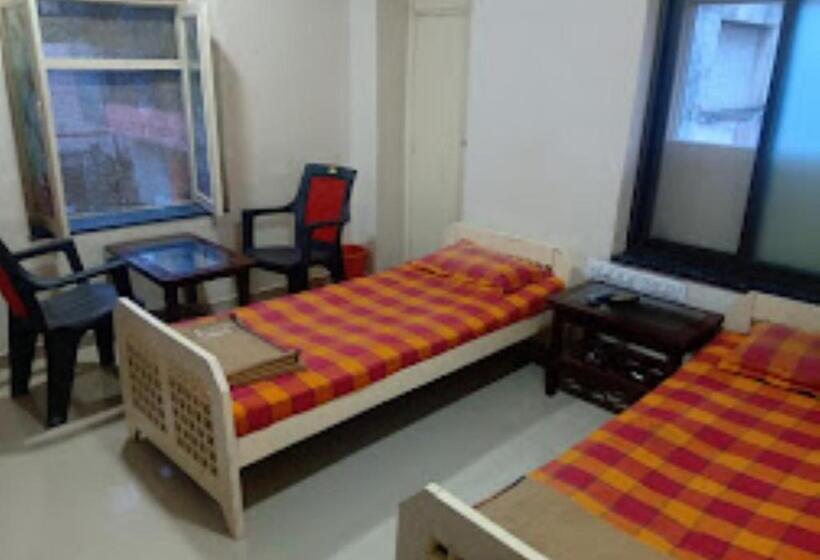 Номер Deluxe, New Bombay Lodge Akola