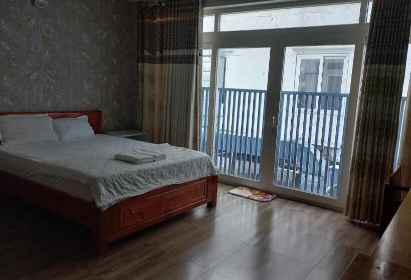 اتاق لوکس خانوادگی, Capybara