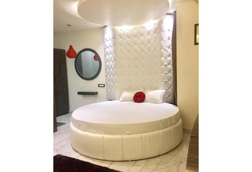 חדר סטנדרט, The Royal, Sehore