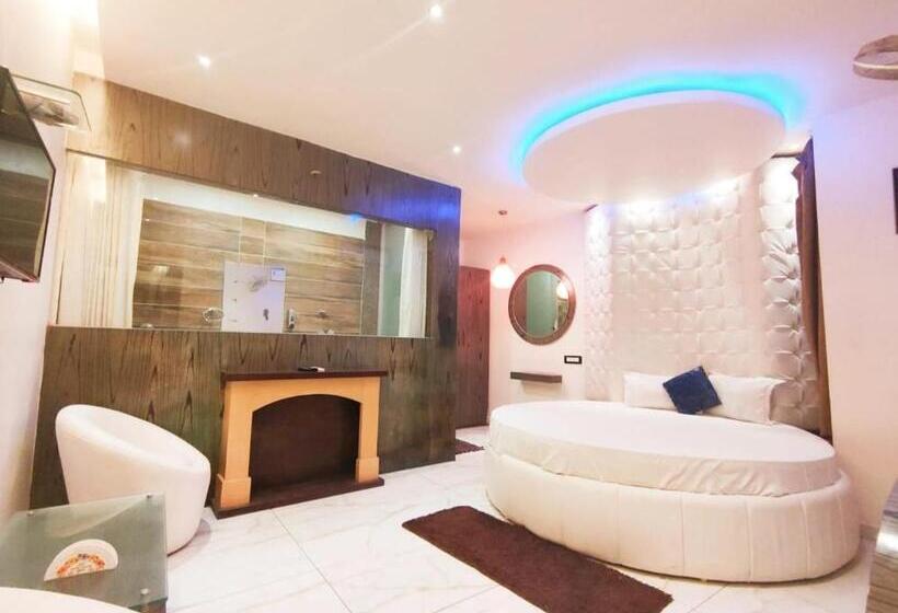 Номер Стандарт, The Royal, Sehore