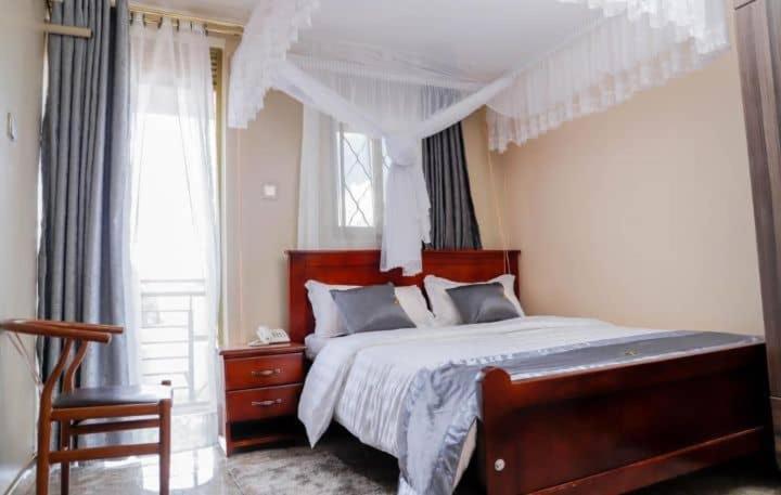 اتاق استاندارد یک نفره, Zeptan