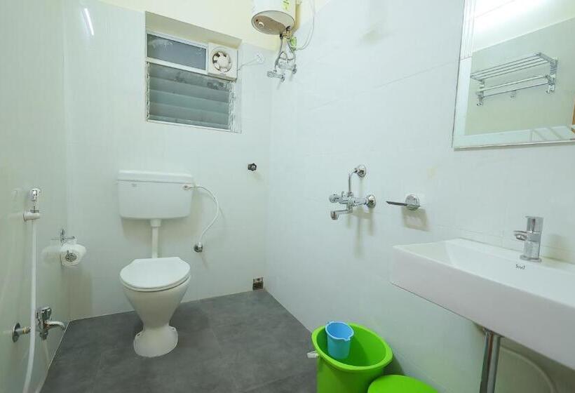 デラックスルーム, Lotus Hotel And Banquet