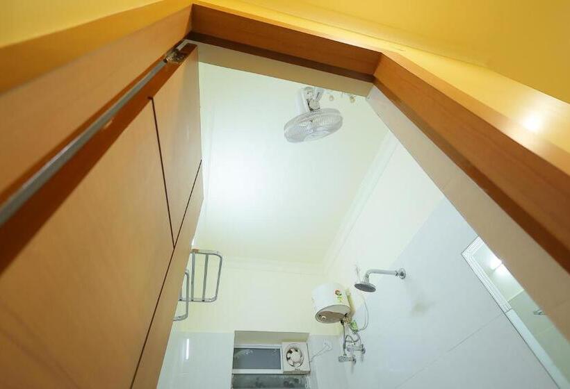 デラックスルーム, Lotus Hotel And Banquet