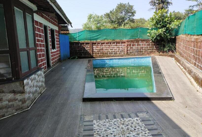 וילה עם חדר שינה אחד ובריכת שחיה, Mango Holiday Resort