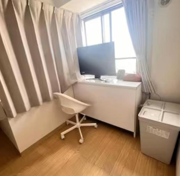 Quarto standard, Sendagi Guest House