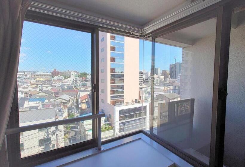 Quarto Triplo Standart, Sendagi Guest House