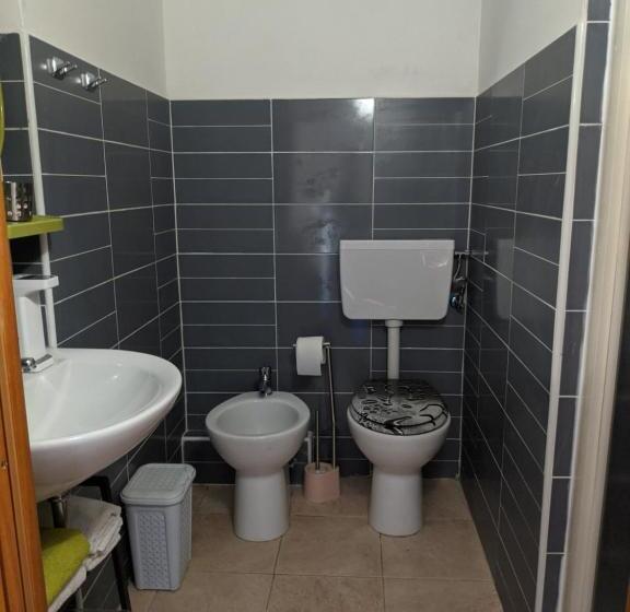 חדר סטנדרט לארבעה, B&b Bella Garbatella