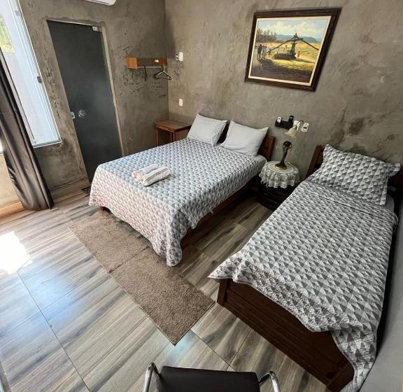 جناح, Hostel Sossego Do Garças