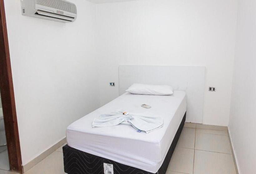 غرفة قياسية فردية, Grandville Iii