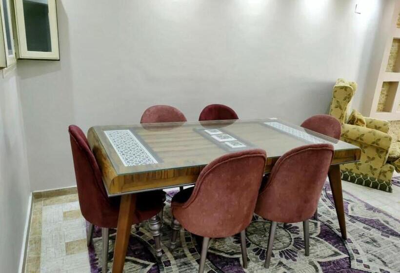 آپارتمان 2 خوابه, Hi Alex Apartments