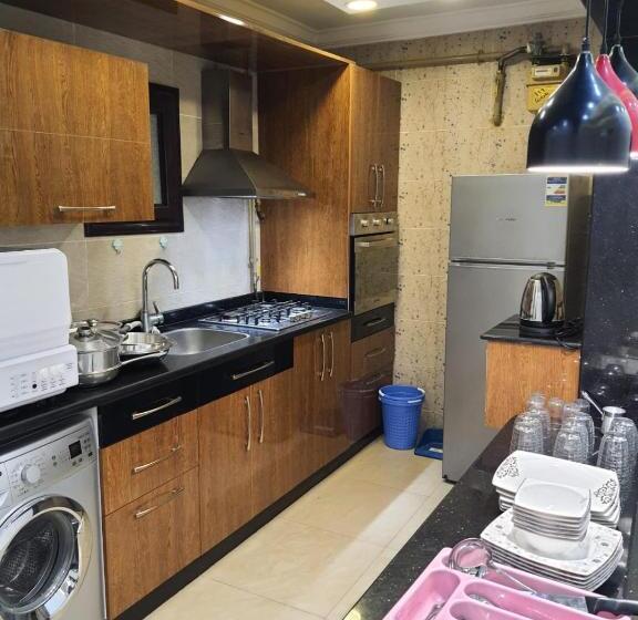 آپارتمان 1 خوابه, Hi Alex Apartments