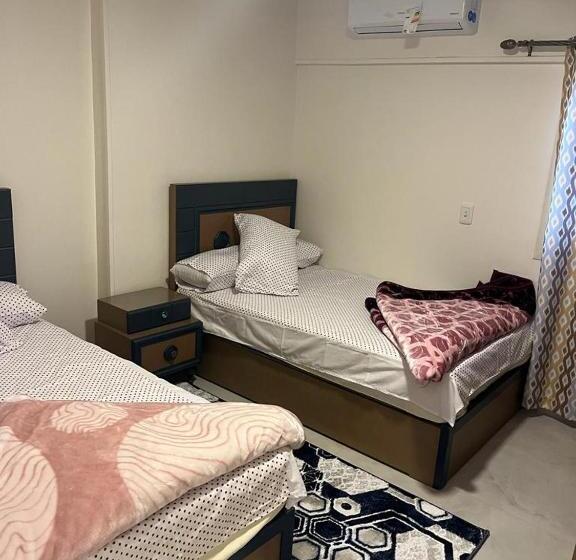 آپارتمان 1 خوابه, Hi Alex Apartments