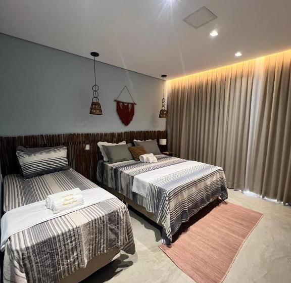 اتاق استاندارد سه تخته با بالکن, Pousada Varanda Amar   Icaraizinho De Amontada