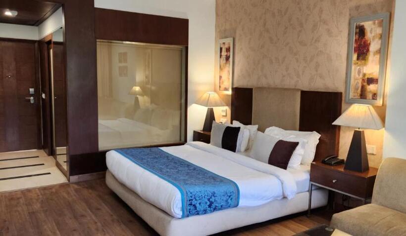 带阳台的豪华间, Royal Ark   Kasauli