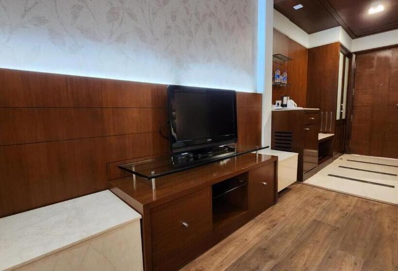 带阳台的豪华间, Royal Ark   Kasauli