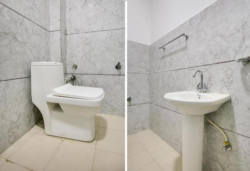 Трехместный Номер Классика, Spot On Raja Guest House