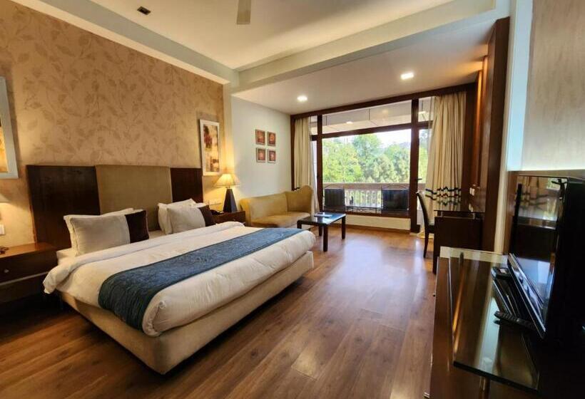 带阳台的豪华间, Royal Ark   Kasauli