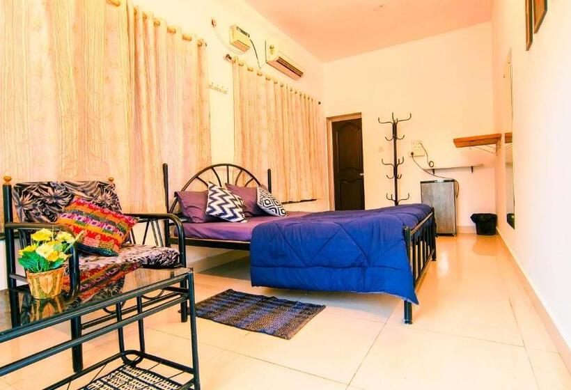 Номер Deluxe, Mitra Hostel