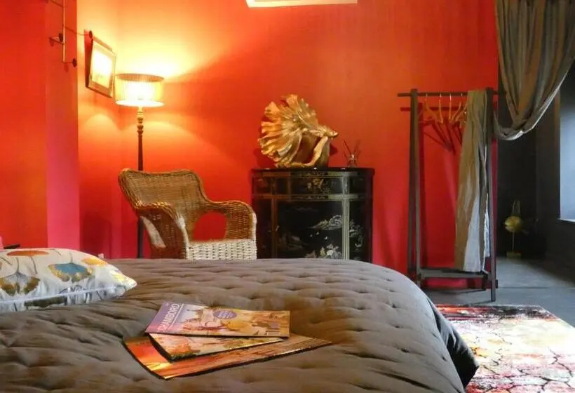 Perhehuone, Chambre Japonaise Avec Lit King Size En Maison D Hôtes, Proche Autoroute A10, Chartres Et Orléans