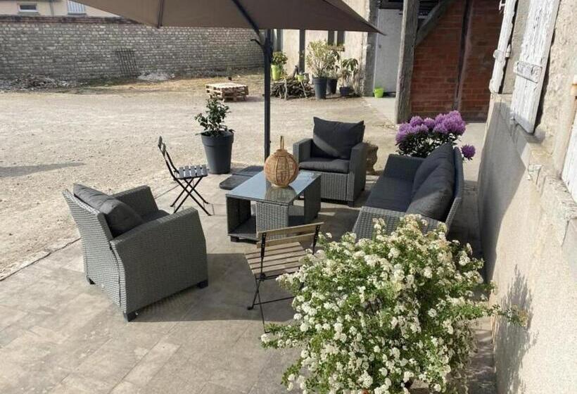 غرفة عائلية, Chambre Japonaise Avec Lit King Size En Maison D Hôtes, Proche Autoroute A10, Chartres Et Orléans