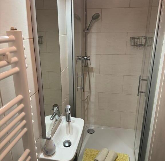 غرفة قياسية حمام مشترك, Haus Edelweiss