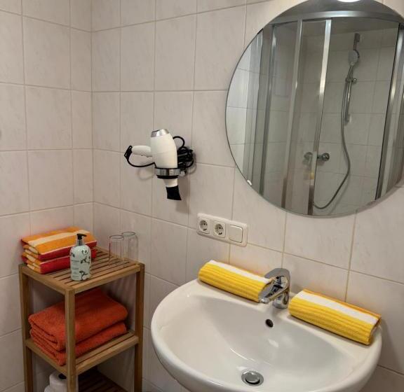 شقة غرفة واحدة, Haus Edelweiss