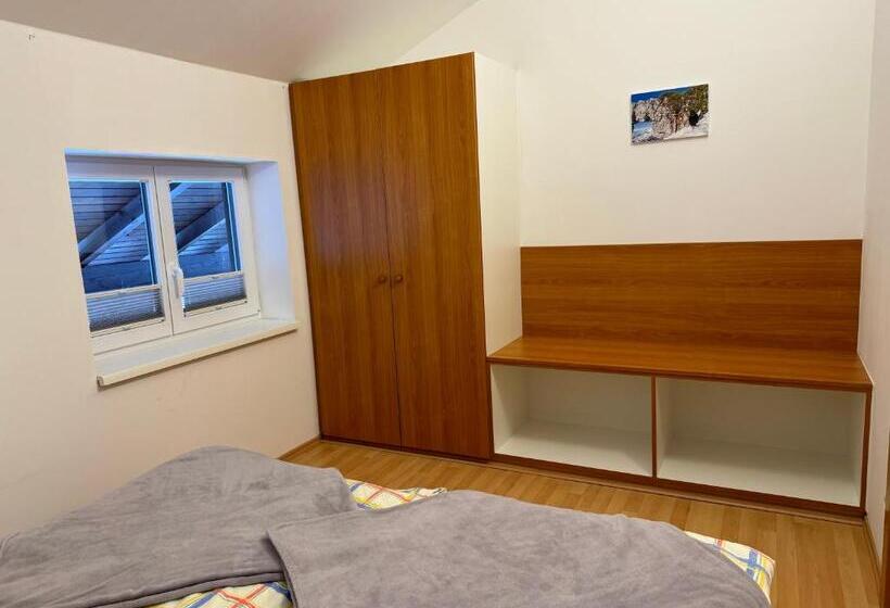 Апартаменты 1 Спальня, Haus Edelweiss