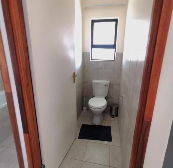 חדר סטנדרט חדר אמבטיה משותף, Mv Self Catering   Rooms