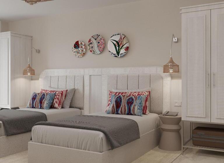 Номер Стандарт Вид на Бассейн, Suum Bodrum Hotel & Beach   Adult Only
