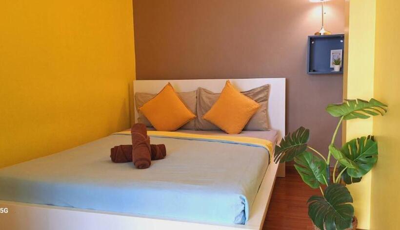 اتاق اکونومی, Peony S Home